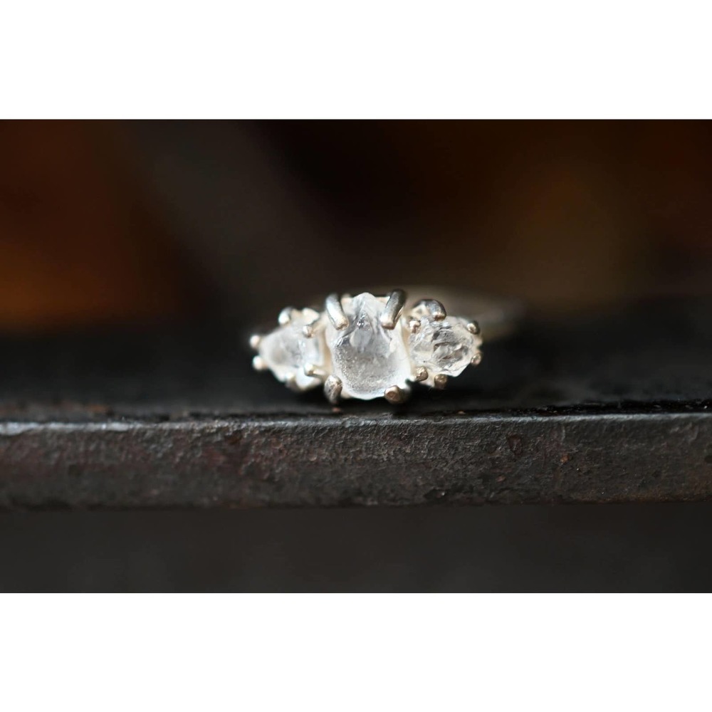 Handmade Raw Quartz Engagement Ring Uncut Gemstone Wedding Band Sterling…